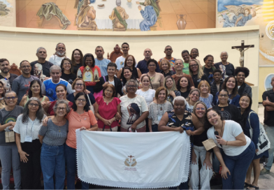Foto com os participantes do Seminário de Vida