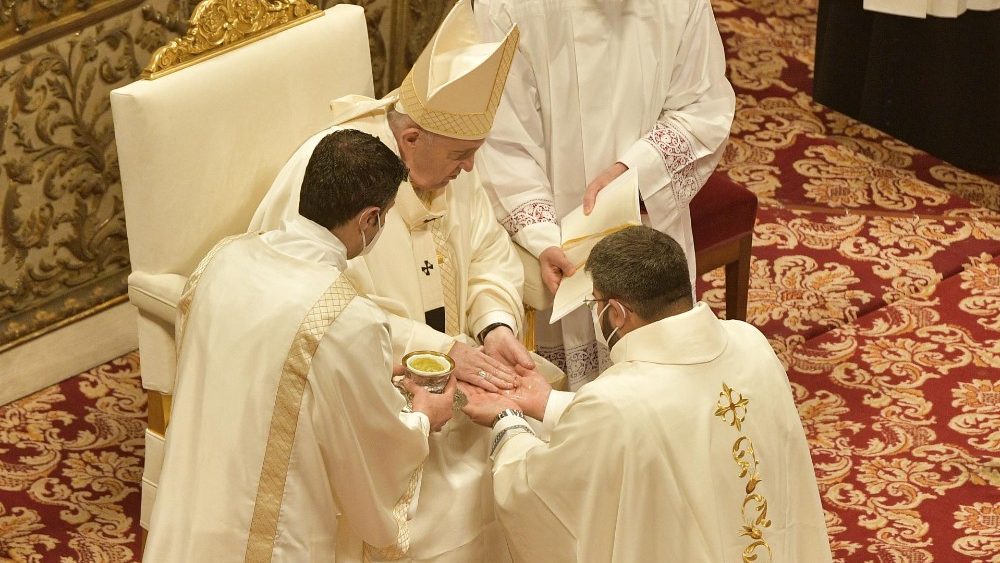 Missa com ordenações sacerdotais na Basílica de São Pedro11