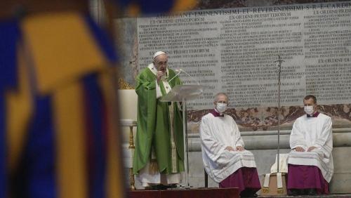 Francisco na missa especial dedicada aos pobres